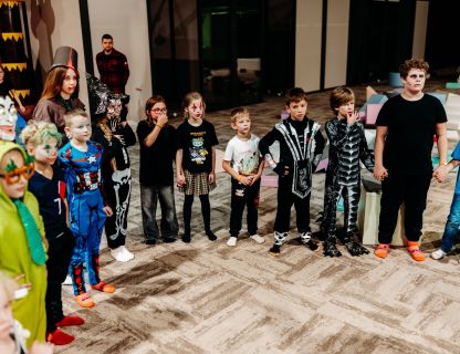 SPOCĪGAIS HELOVĪNS KVARTĀLĀ 86 - BILDES