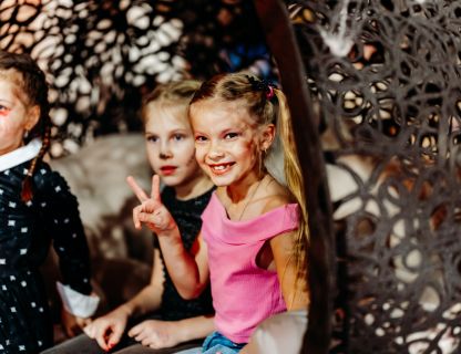 SPOCĪGAIS HELOVĪNS KVARTĀLĀ 86 - BILDES