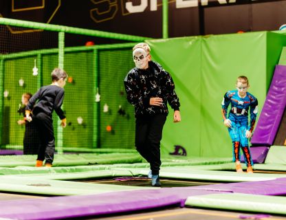 SPOCĪGAIS HELOVĪNS KVARTĀLĀ 86 - BILDES