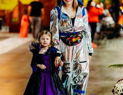 SPOCĪGAIS HELOVĪNS KVARTĀLĀ 86 - BILDES